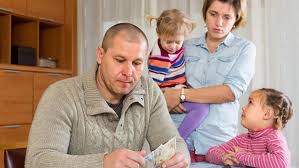 One-Third of Americans ‘Worse Off Financially’ in 2022 Amid Inflation: Federal Reserve