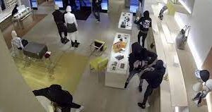 New California Bill Would Prohibit Employees From Stopping Shoplifters